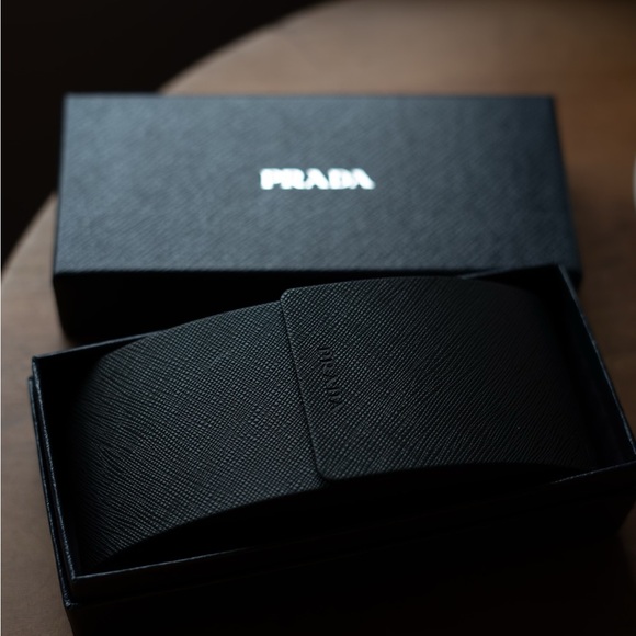 Black Prada sunglasses - Picture 1 of 6